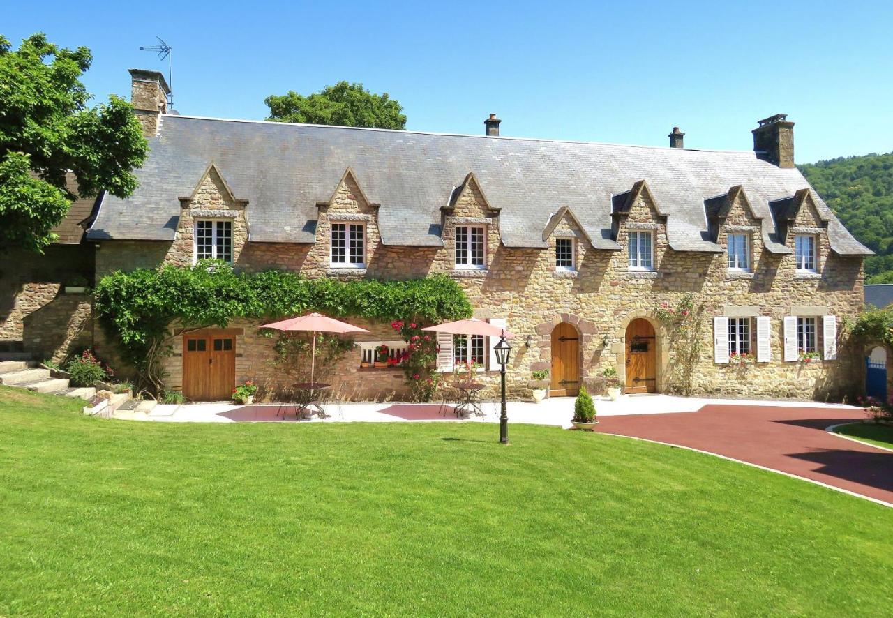 Le Manoir De Placy - Chambres D'Hotes เกลซี ภายนอก รูปภาพ