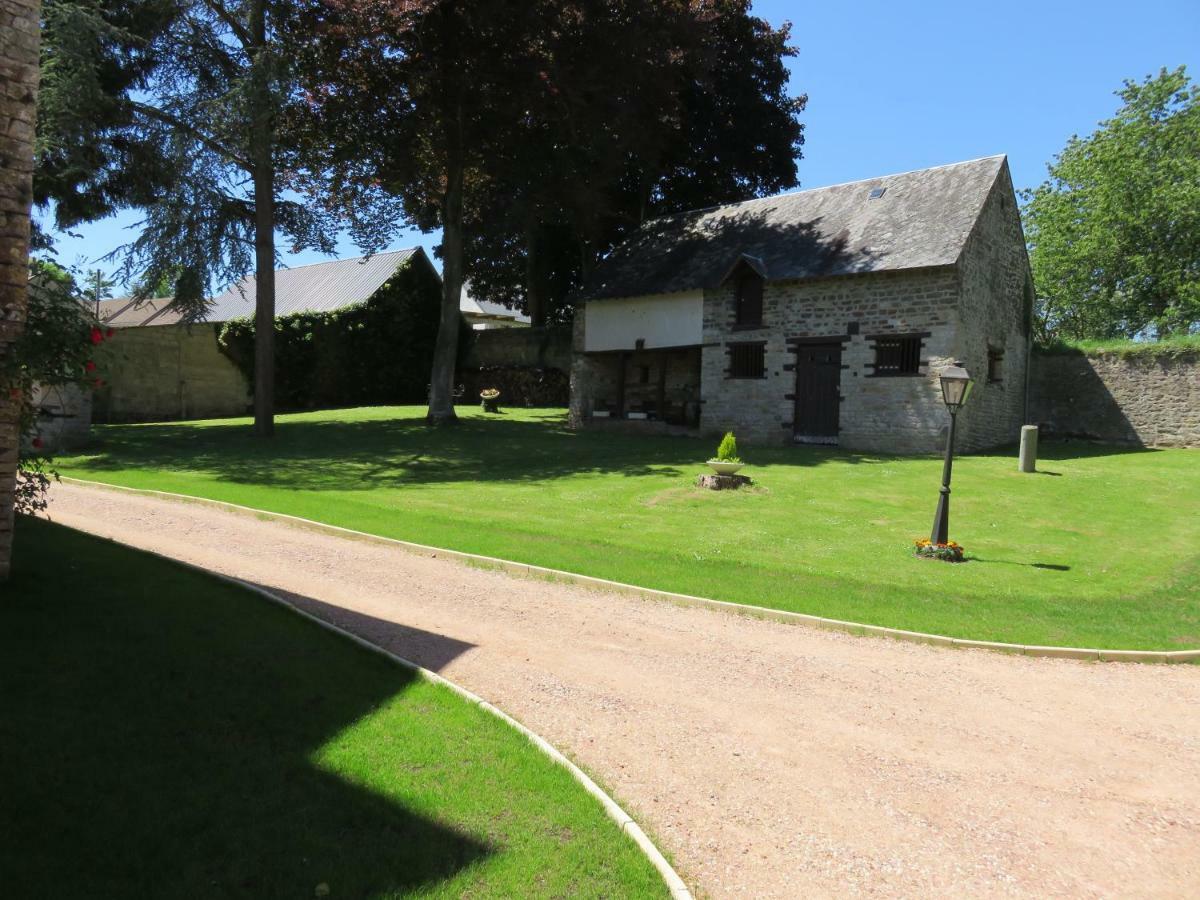 Le Manoir De Placy - Chambres D'Hotes เกลซี ภายนอก รูปภาพ