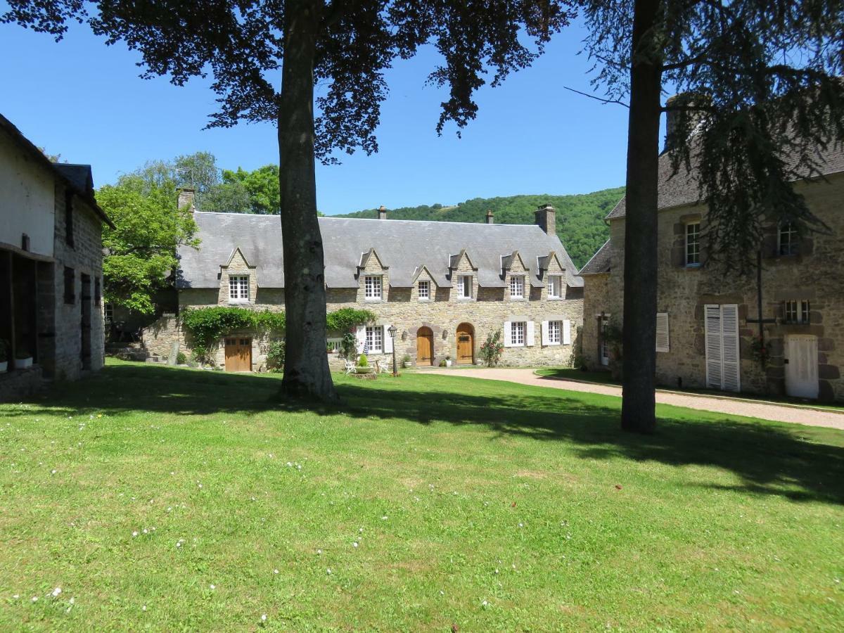 Le Manoir De Placy - Chambres D'Hotes เกลซี ภายนอก รูปภาพ