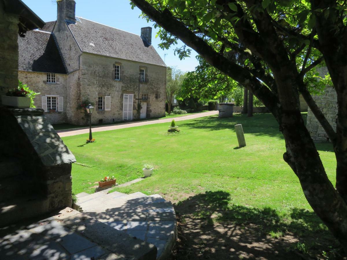 Le Manoir De Placy - Chambres D'Hotes เกลซี ภายนอก รูปภาพ