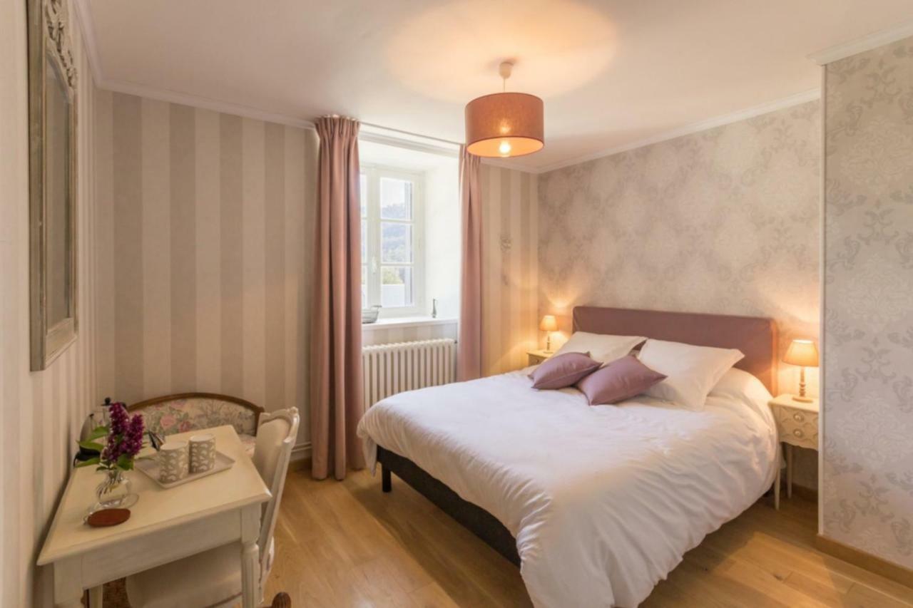 Le Manoir De Placy - Chambres D'Hotes เกลซี ภายนอก รูปภาพ