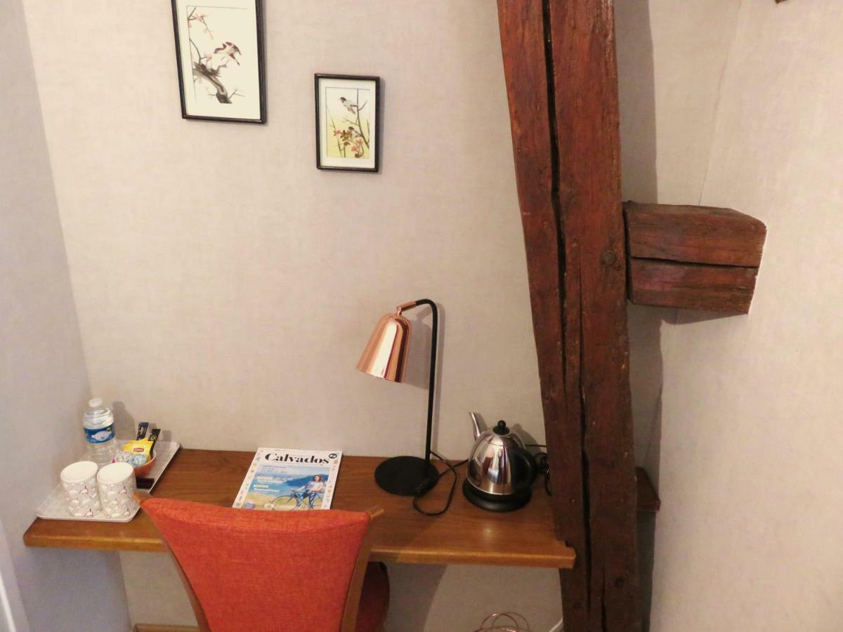 Le Manoir De Placy - Chambres D'Hotes เกลซี ภายนอก รูปภาพ